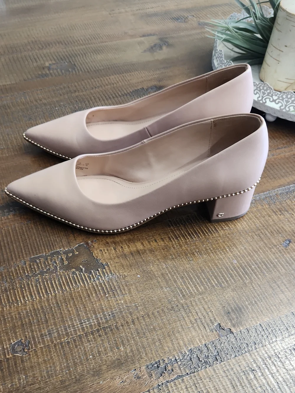 COACH Willa Pumps Pointed Toe Low Block Heel in Blush SIZE 8.5